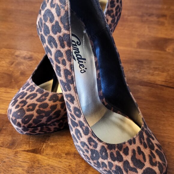 Candies ~ Sz 7 ~ Platform Pumps w/Stiletto Heel ~ NWOT - Picture 3 of 11